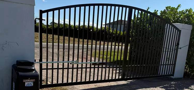Driveway Fence Repair Corinth